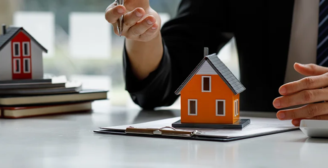 Mortgage Ops 2025: US & Canada Rates, Outsourcing & AI